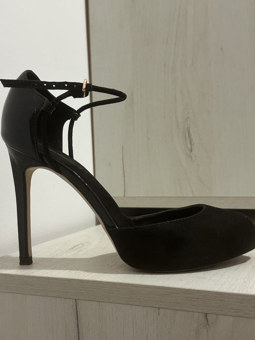 Обувки на ток ZARA