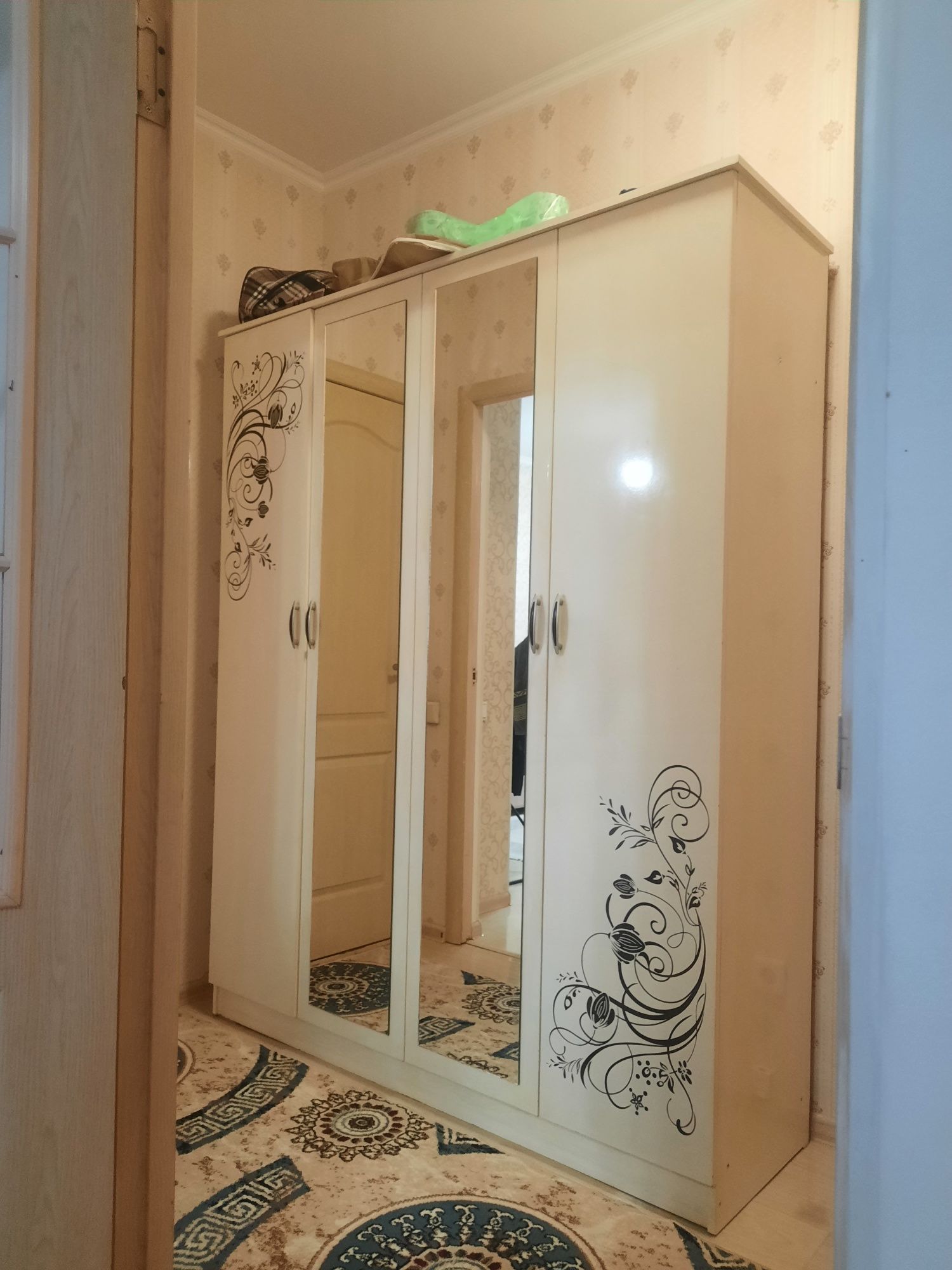 Шифонер сатылады в отличным состояние