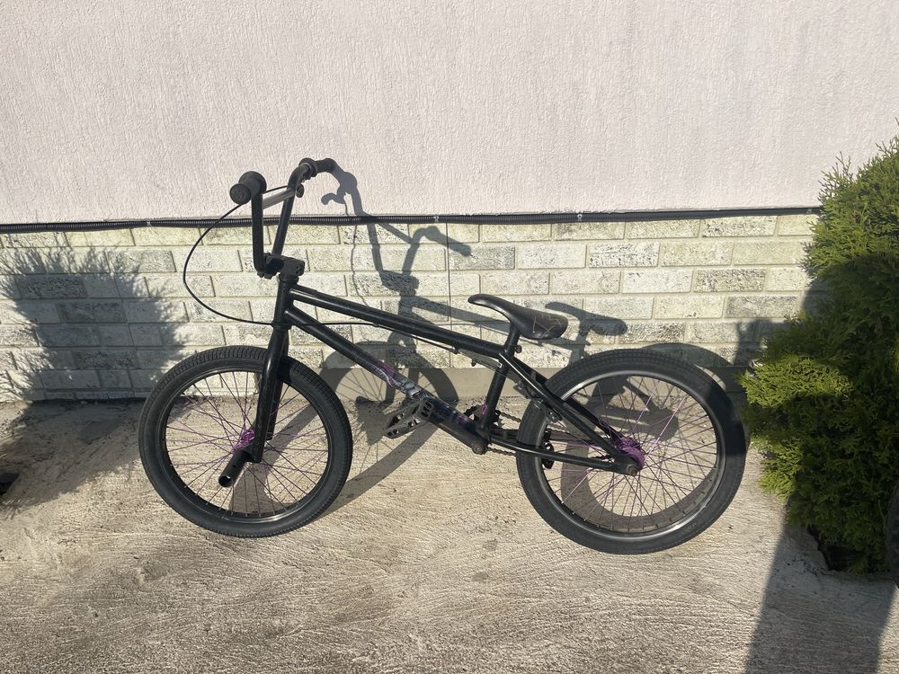 Bmx fristyle cu peguri