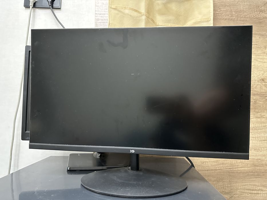 Монитор игровой большой