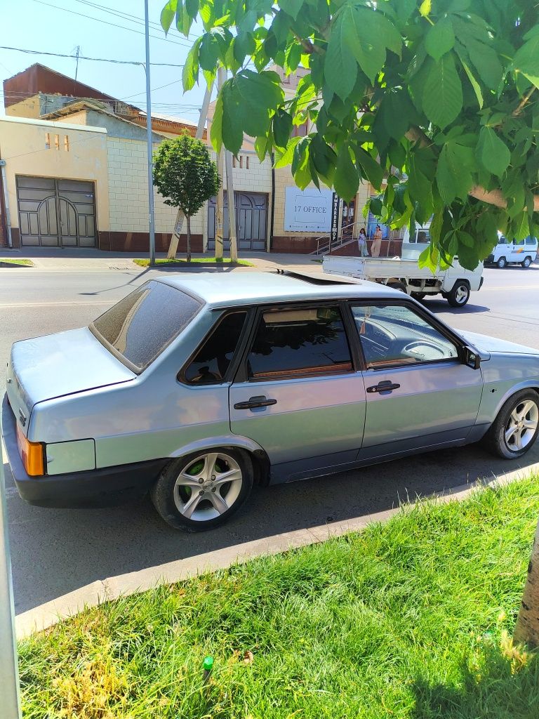 Lada 21099 (Самарканд)