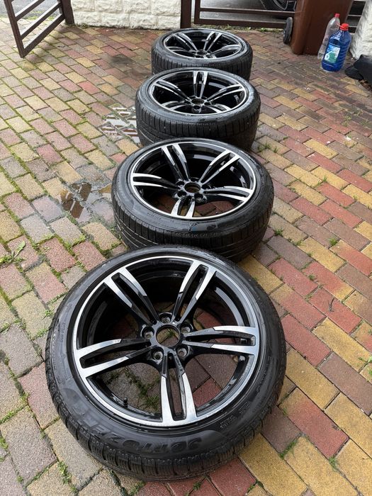 Jante 19 BMW X4 originale cu anvelope de iarnă Pirelli