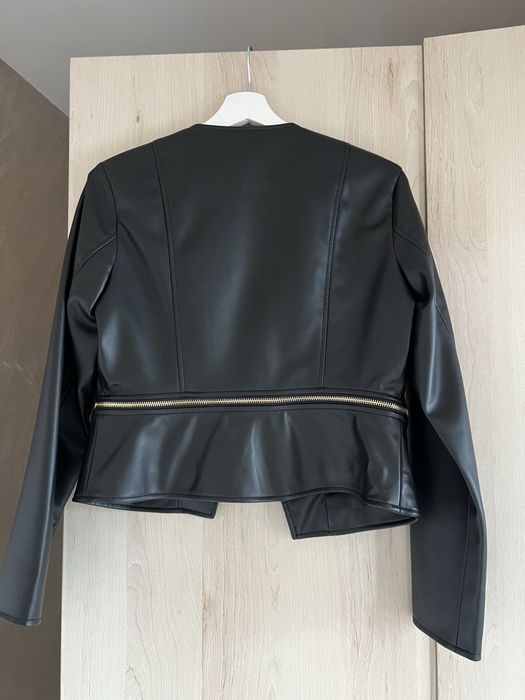 Черно кожено яке Zara
