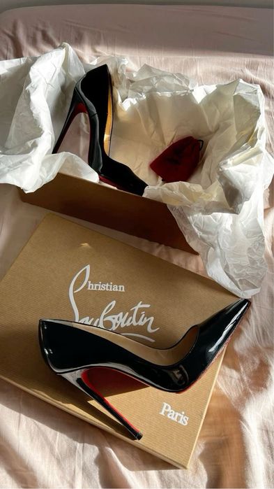 Christian Louboutin Paris.