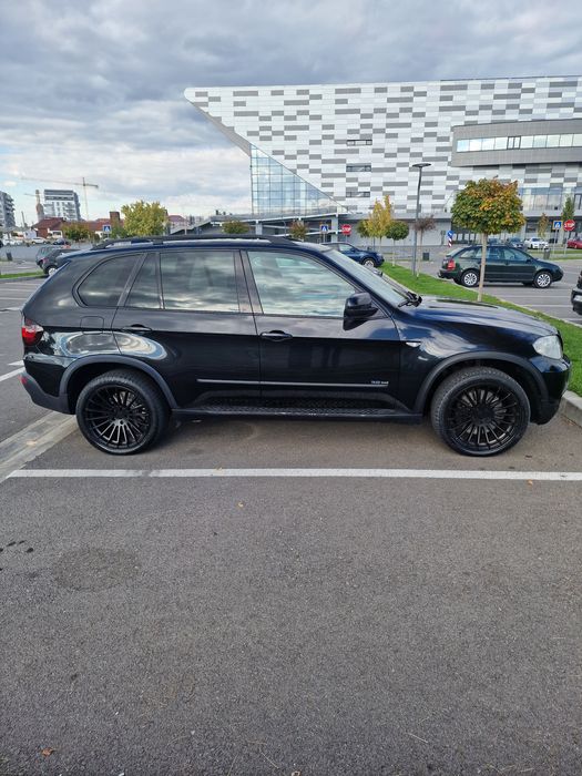 BMW X5 3.5-285 CP