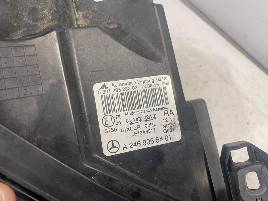 Фарове за Мерцедес B w246 w242 far mercedes b