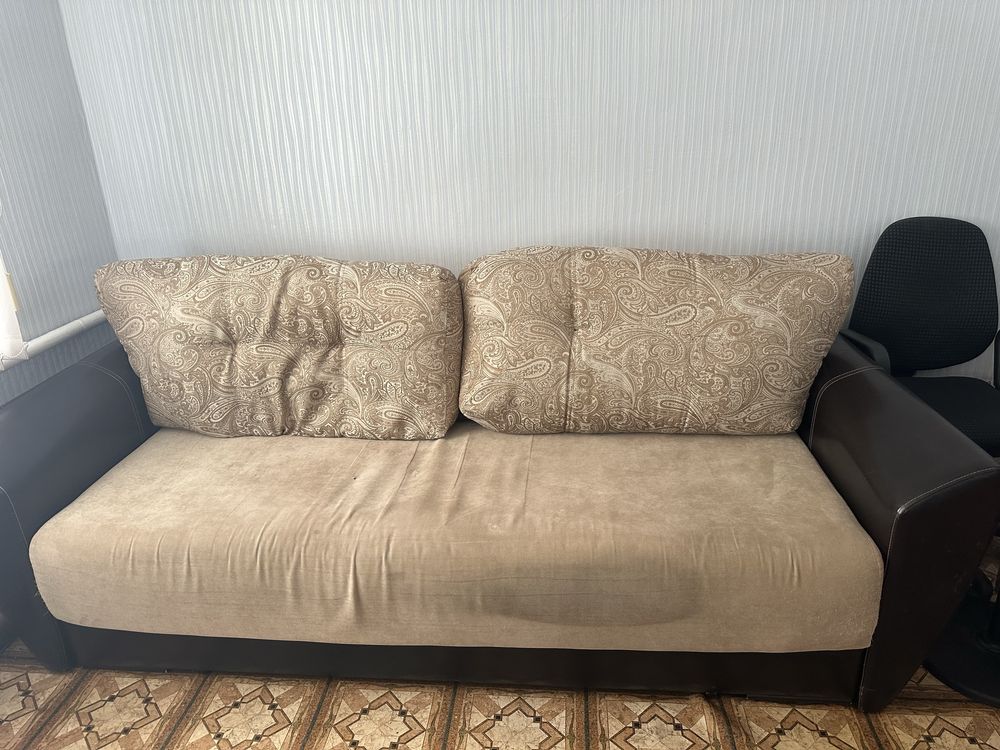 Продам диван в хорошем состоянии