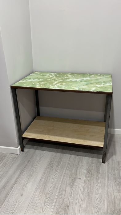 Продам кухонный стол