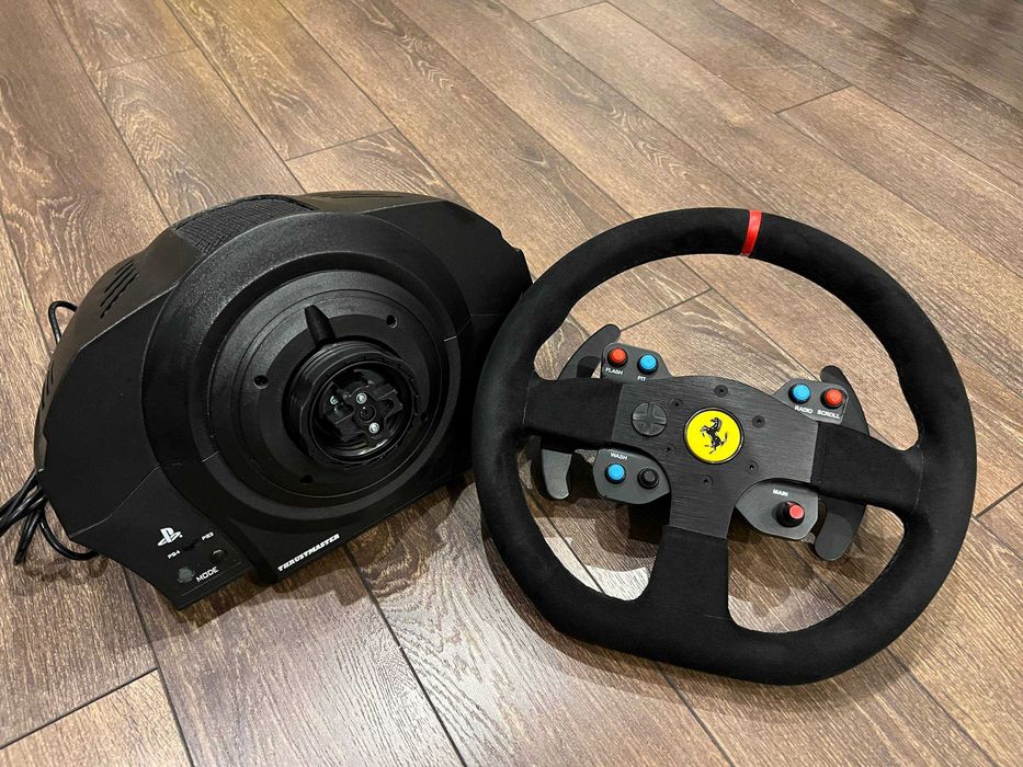 Thrustmaster T300 RS + Ferrari Alcantara Rim – Модифицирана