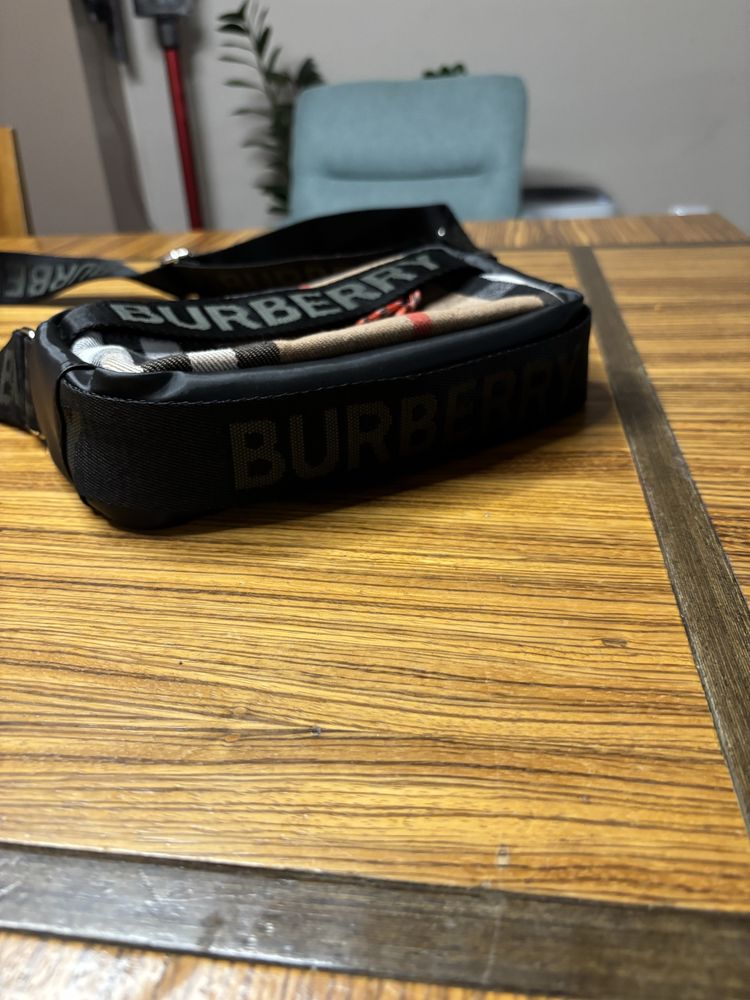 Чанта burberry мъжка