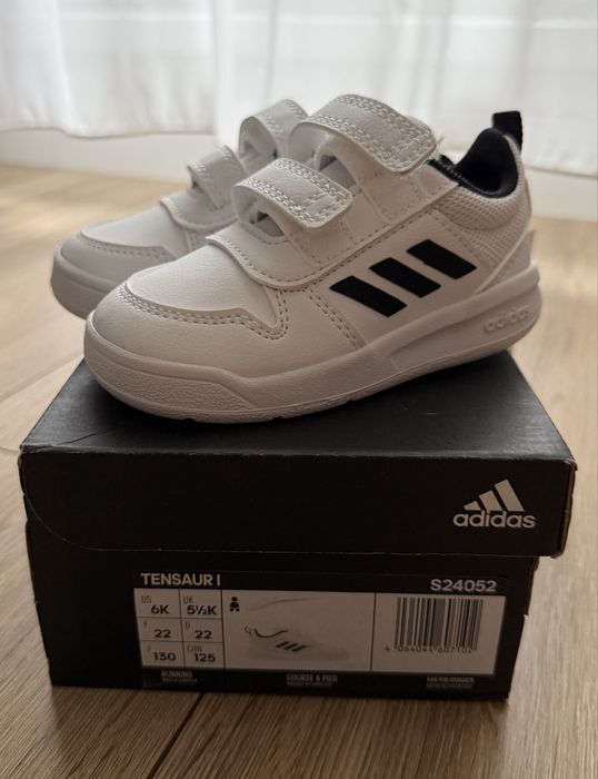 Adidas copii, marimea 22