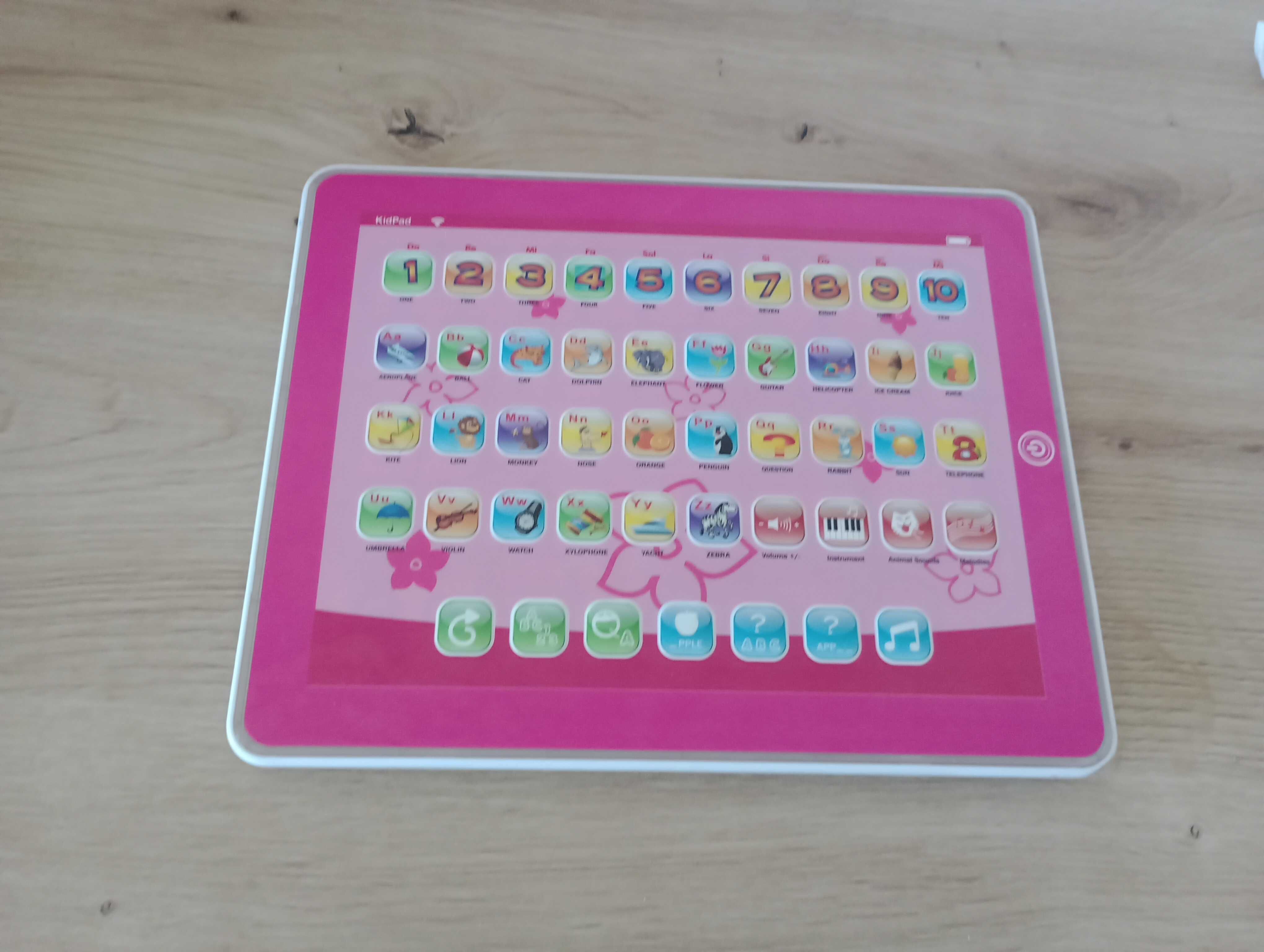 Rezervat!! Vand jucarie interactiva KidPad de la Chad Valley