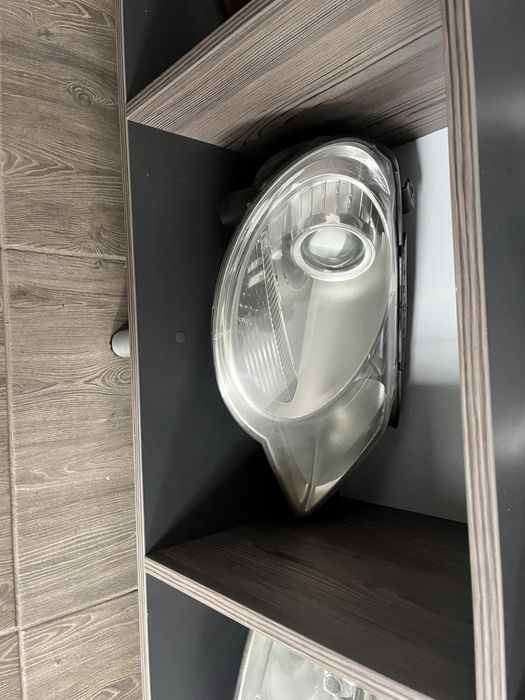 Far vw eos 2008 dreapta