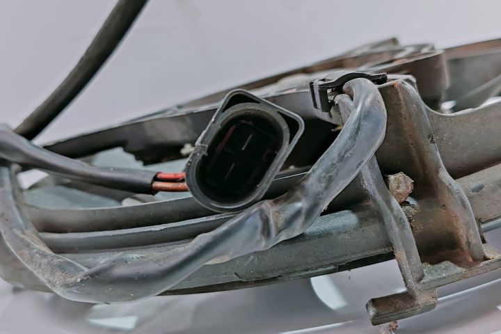 Electroventilator racire 8D0959455R Volkswagen VW Passat B5.5 (faceli