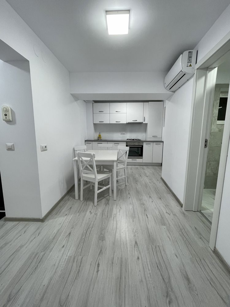 inchiriez apartament in regim hotelier