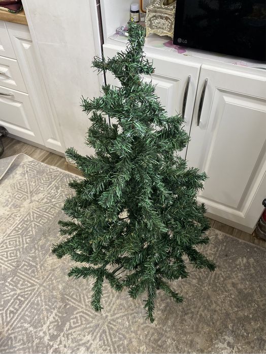 Елка искусственная