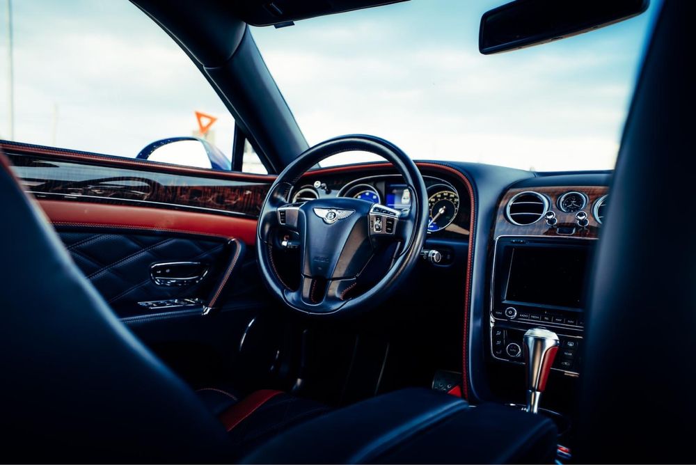 Bentley Flying Spur W12