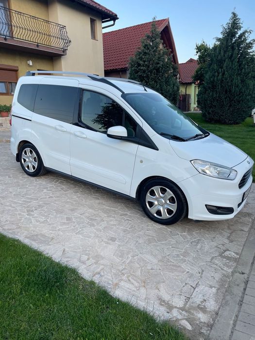 Ford Tourneo Courier Euro 6, motor 1.5 Diesel, stare perfecta