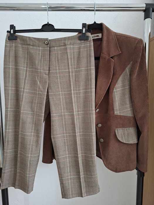 Sacou cu pantaloni trei sferturi