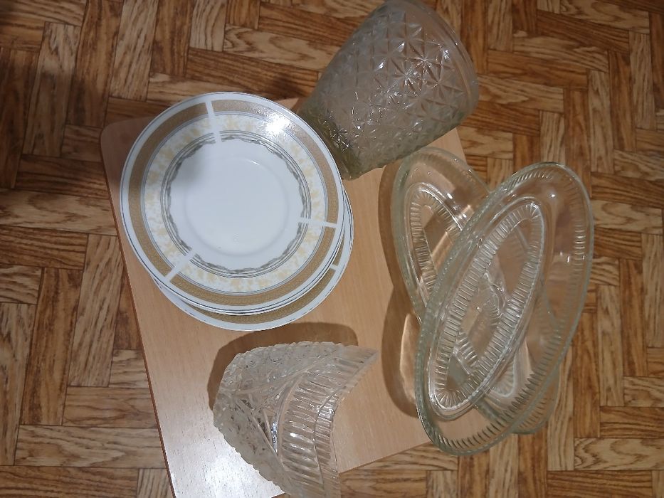 Посуда хрусталь блюдца, молочницы