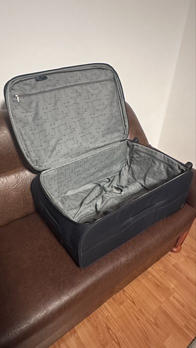 Troler Carlton, impecabil, 43x27x70 cm