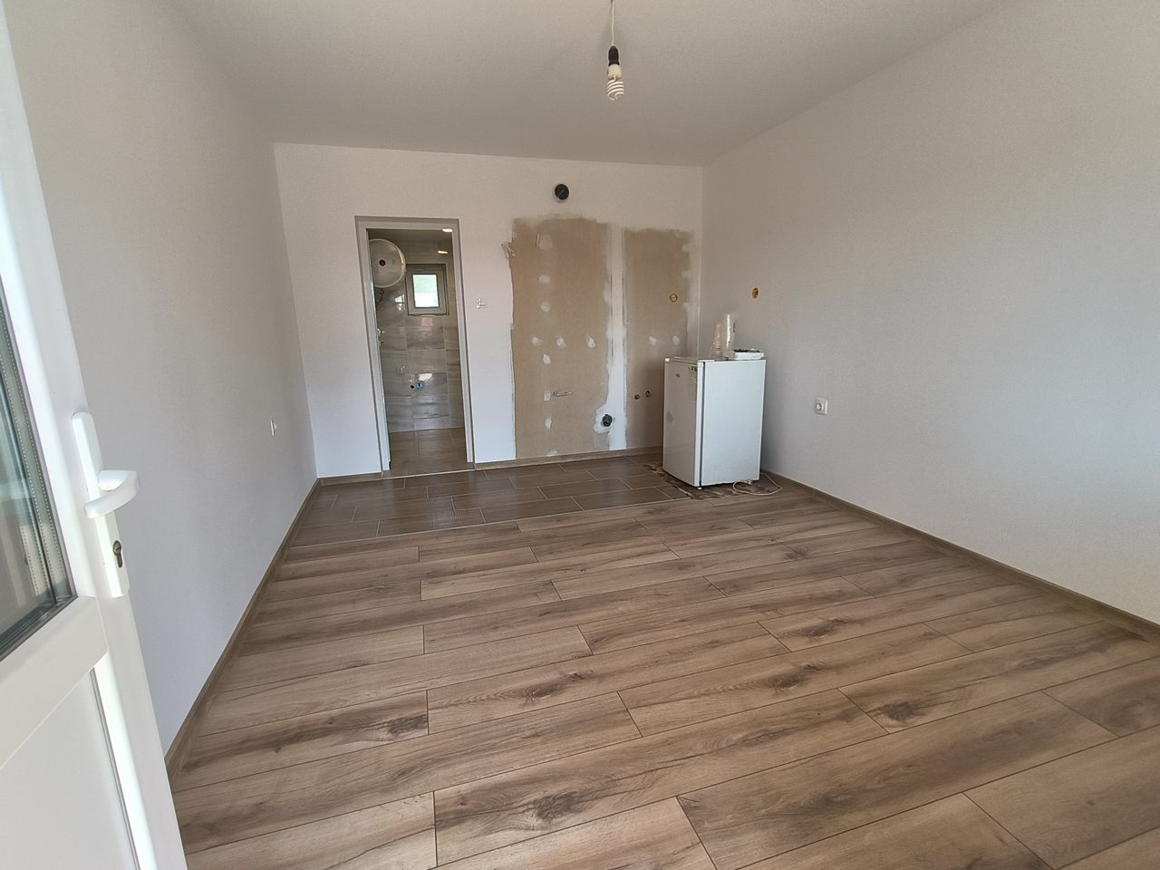 Продава се Къща в с. Тръстеник, Област Русе - 103 кв.м за 678 €/кв.м - Снимка #3