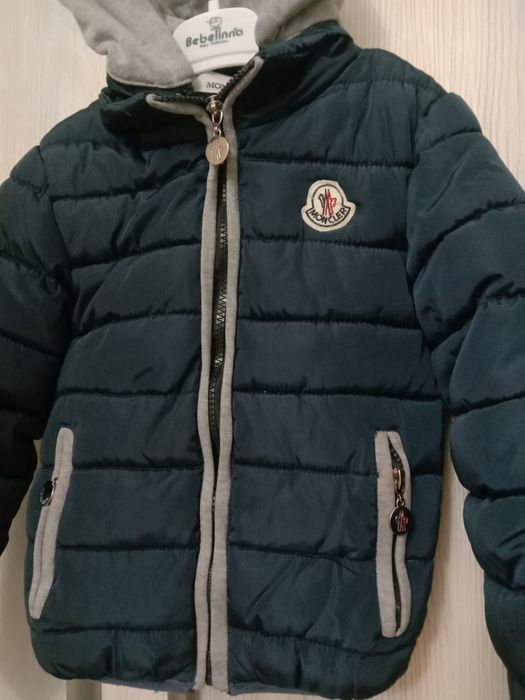 Куртка на мальчика Moncler.