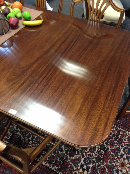 Masa de sufragerie Regency