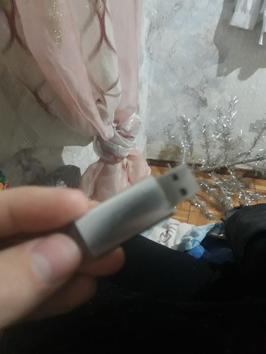 Флешка 8гб рабочяя