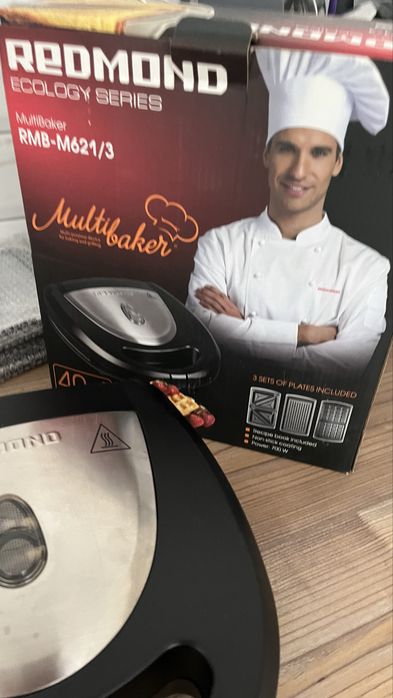 Вафельница.