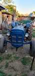 Vand tractor cu remoca