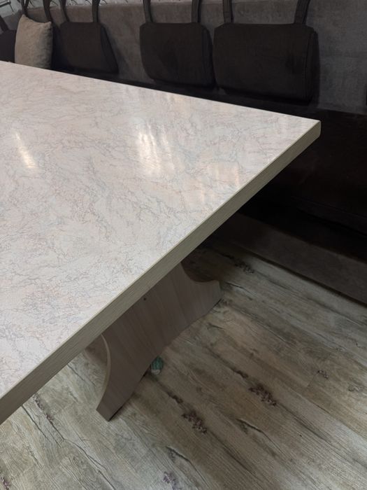 Продам стол обеденный 200/80