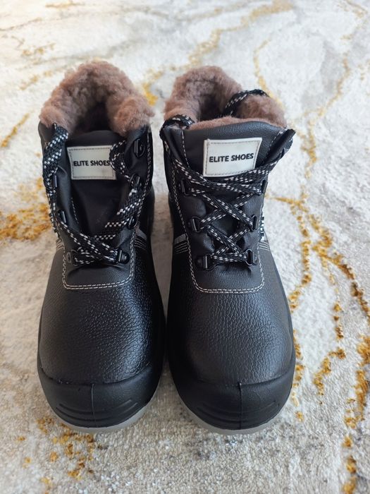 Спец ботинка размер 40