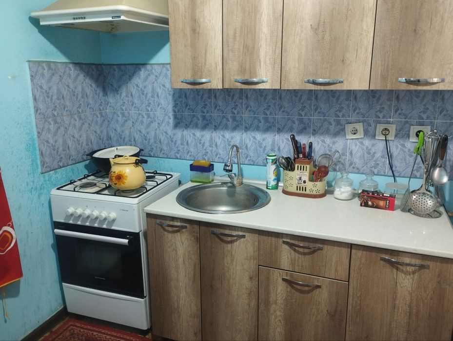 Тарона кучасида квартира сотилади