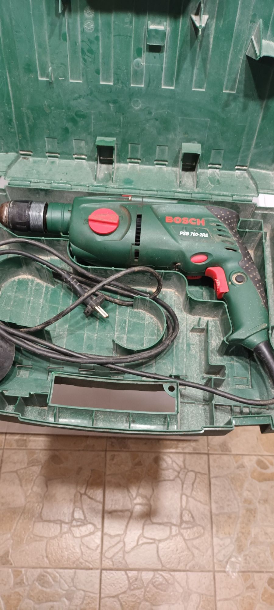 Ударна  бормашина  BOSCH   700 w.