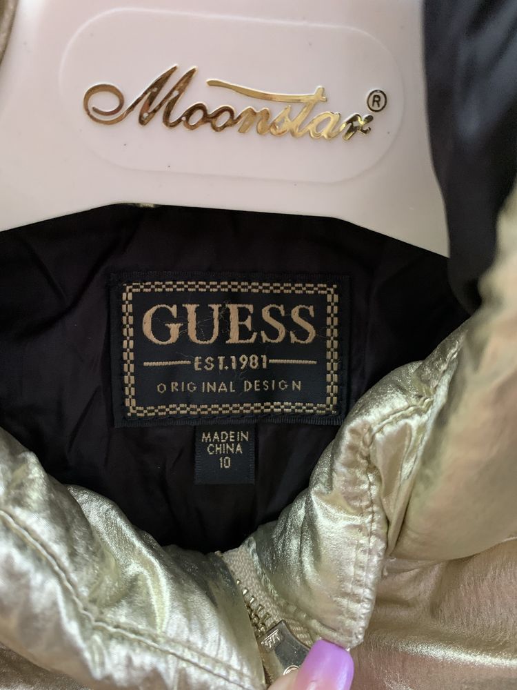 Guess зимно якенце