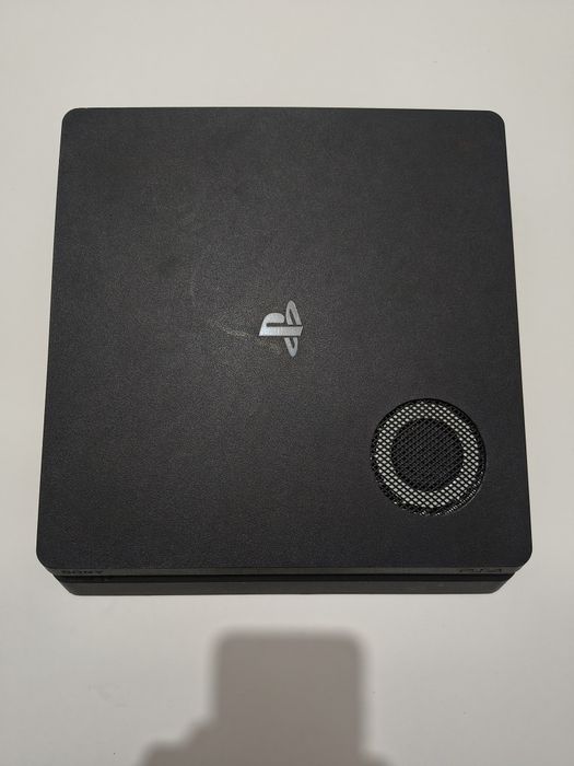 PlayStation 4 Slim *Citiți Anunțul*