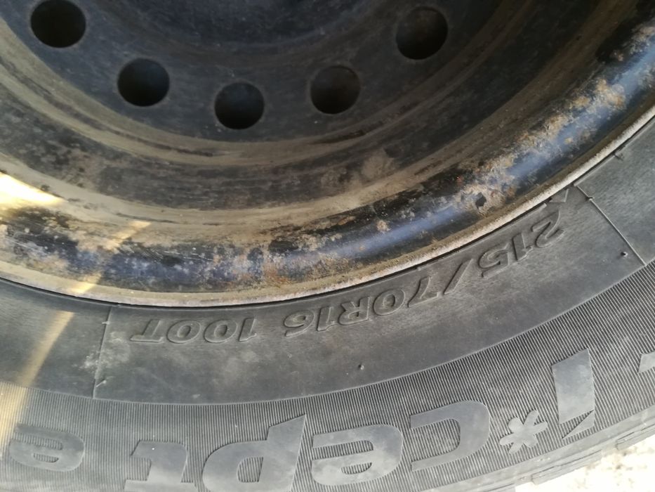 Vand anvelope de iarna Hankook si jante din otel