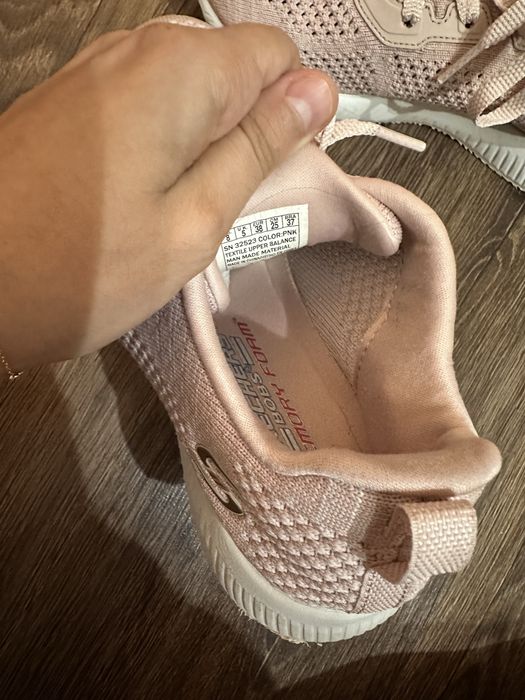 Skechers dama noi