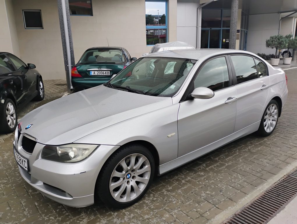Лек автомобил BMW 320D