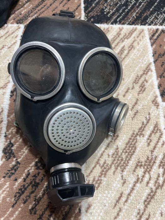 Противогаз  Ф-14 1.      Т-04
