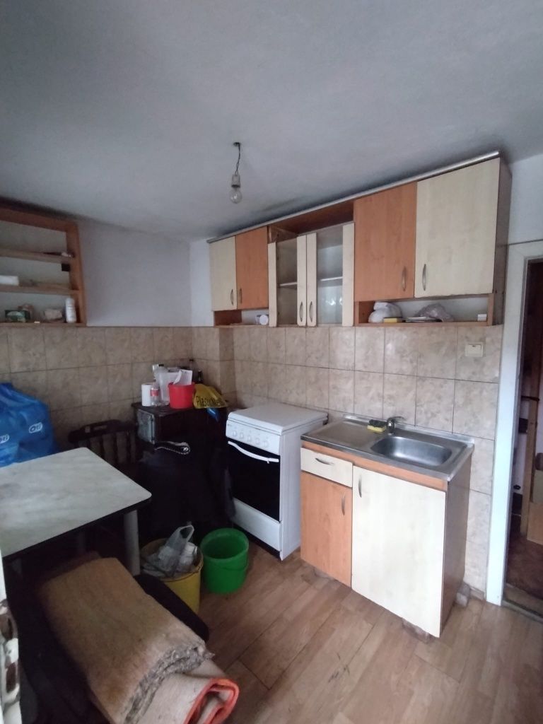 Casa cu 3 camere in Ineu