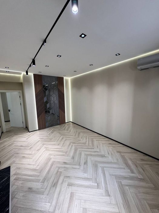 Продаётся квартира 3 ком/ 75м2/ 1 эт. Яшнабадский район.