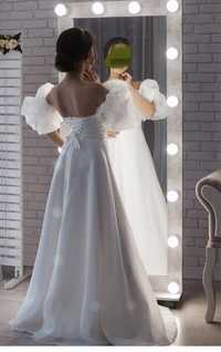 Свадебное платье срочно продаю , хороший торг