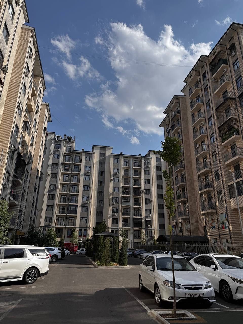 New Life Продается 3 комнатная квартира ремонт ул.Махтумкули