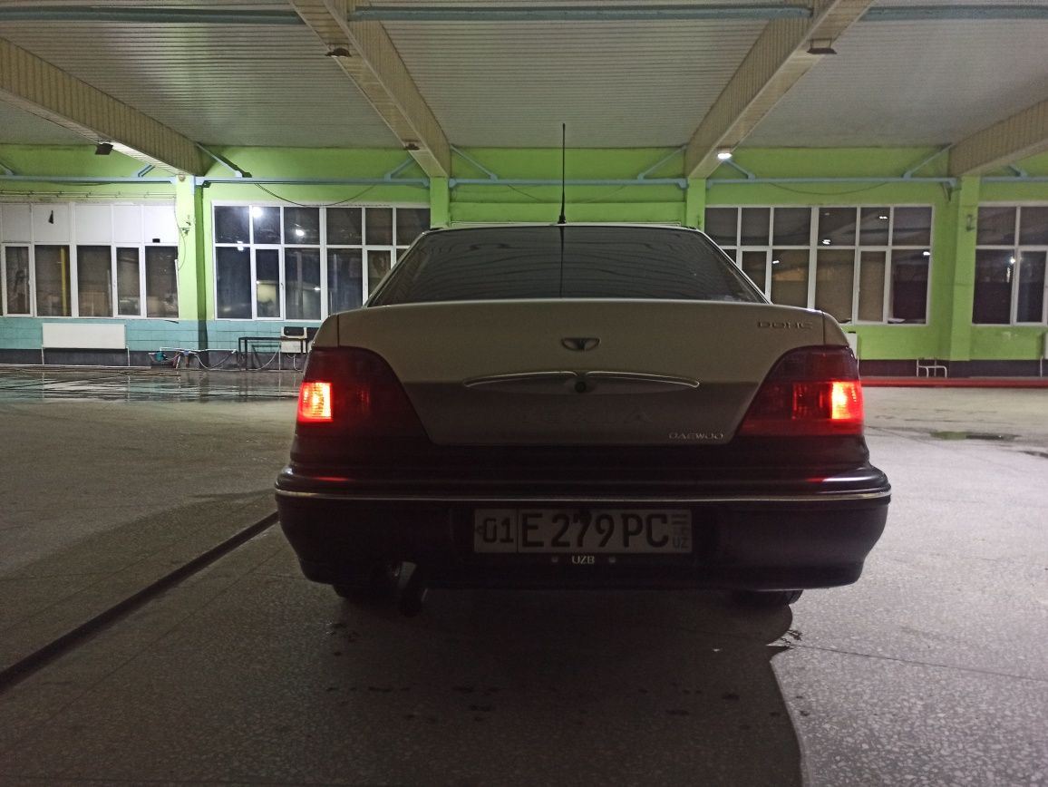 Продам нексия 1 2004года выпуска
