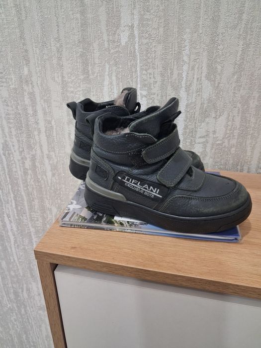 Продам зимний ботинок