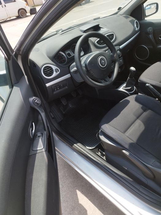 Renault Clio 1.6 16v recent adus