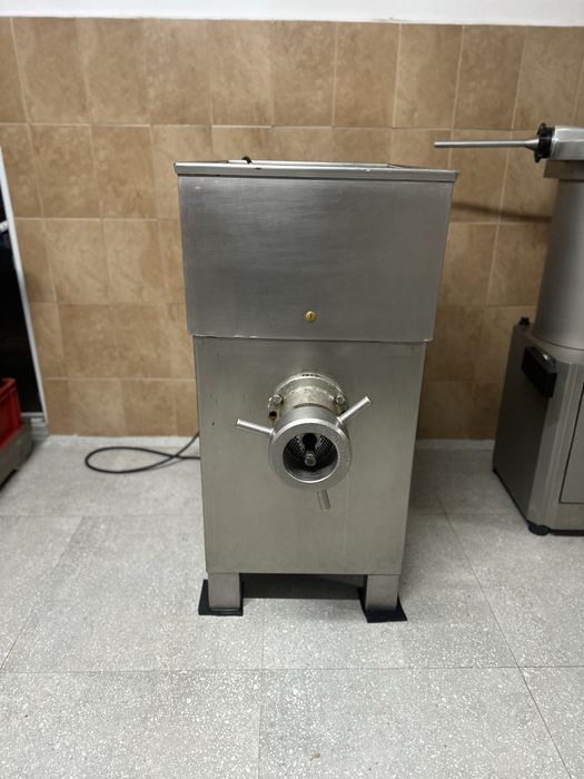 Masina de tocat carne Șprit hitraulic Sprit hidraukic