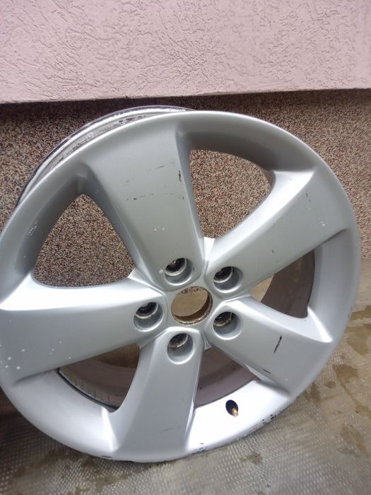 Vând jenți r17 Suzuki